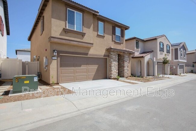Building Photo - 30128 Bonita Spgs St