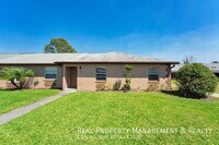 Building Photo - 39 Las Brisas Way