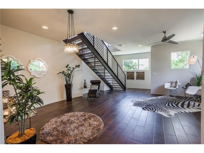 Building Photo - 1902 New York Ave