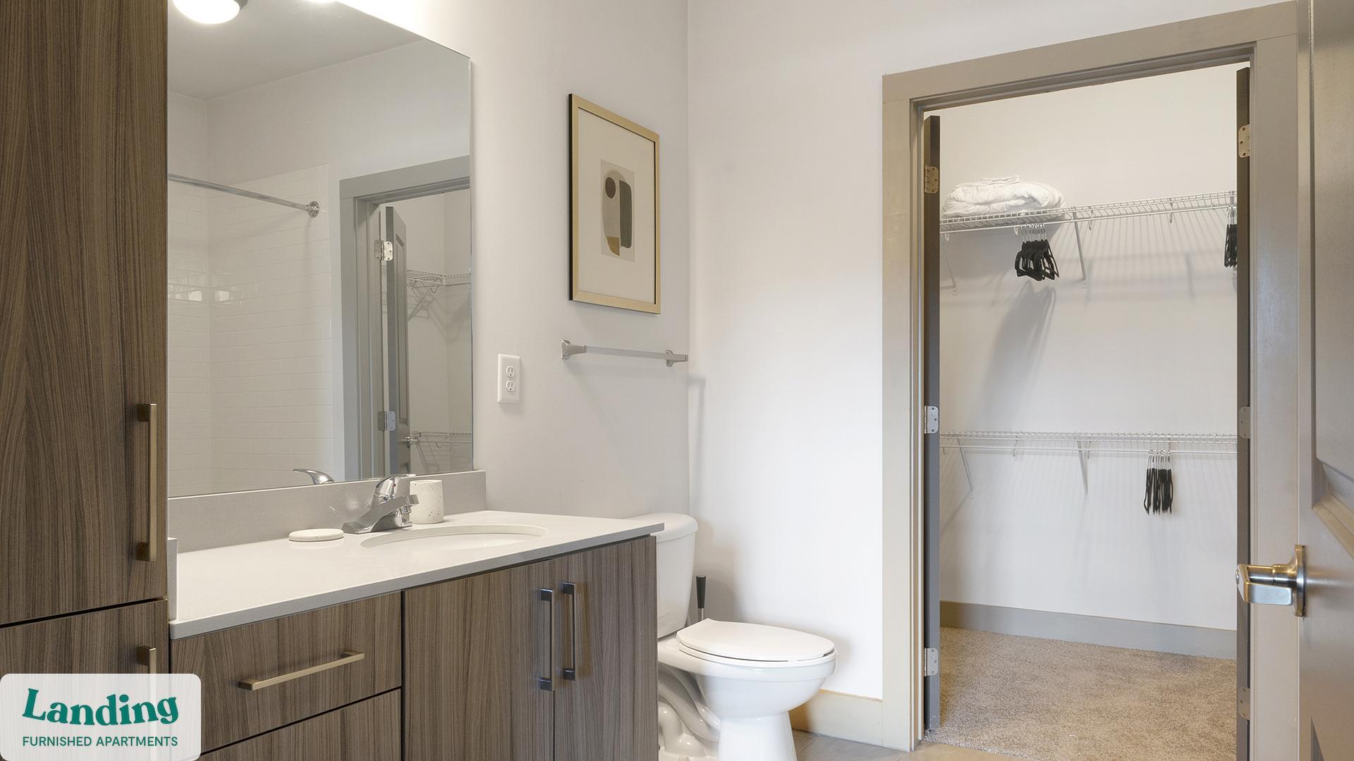 Building Photo - 930 Howell Mill Rd NW