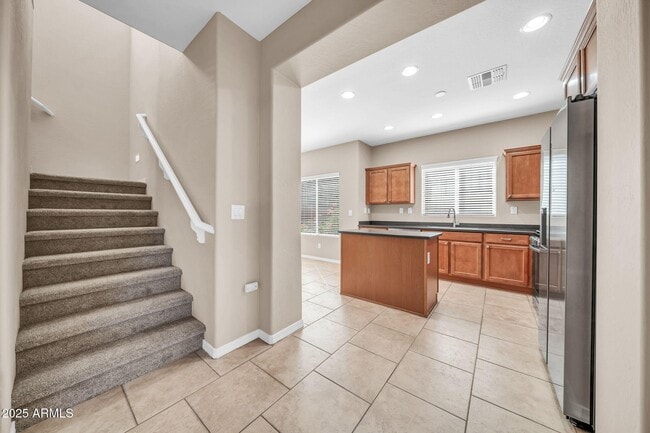 Building Photo - 3639 W Thalia Ct