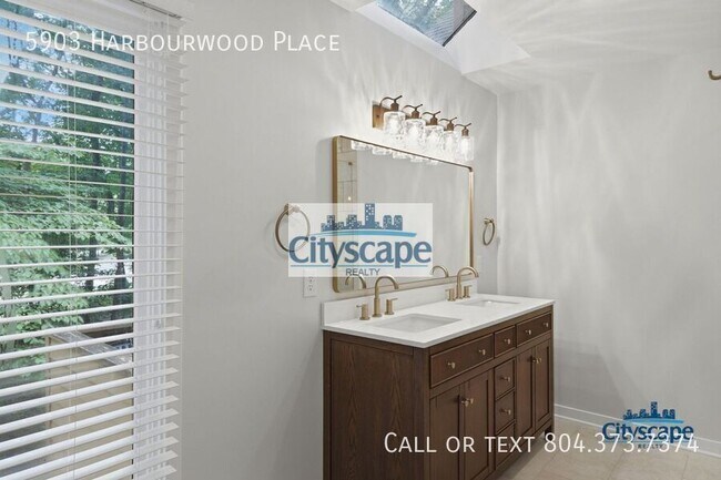 Building Photo - 5903 Harbourwood Pl