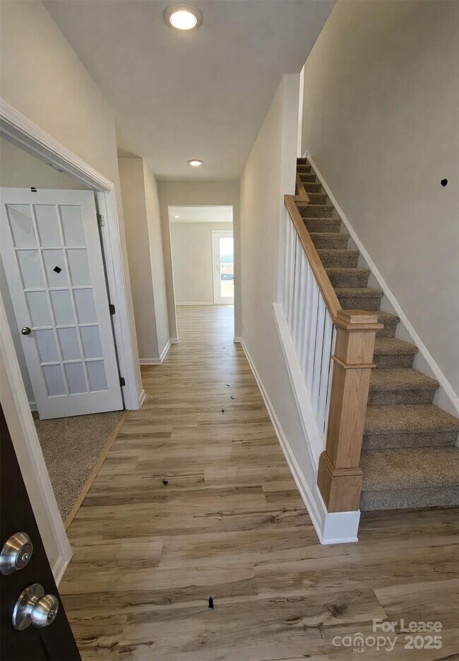 Building Photo - 5015 Weddington Rd