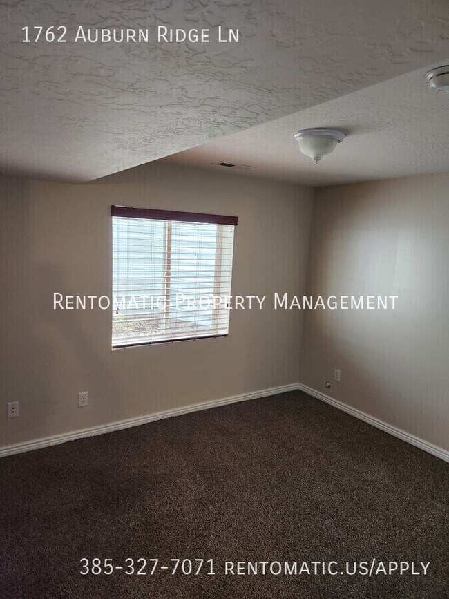 Building Photo - 1762 Auburn Ridge Ln