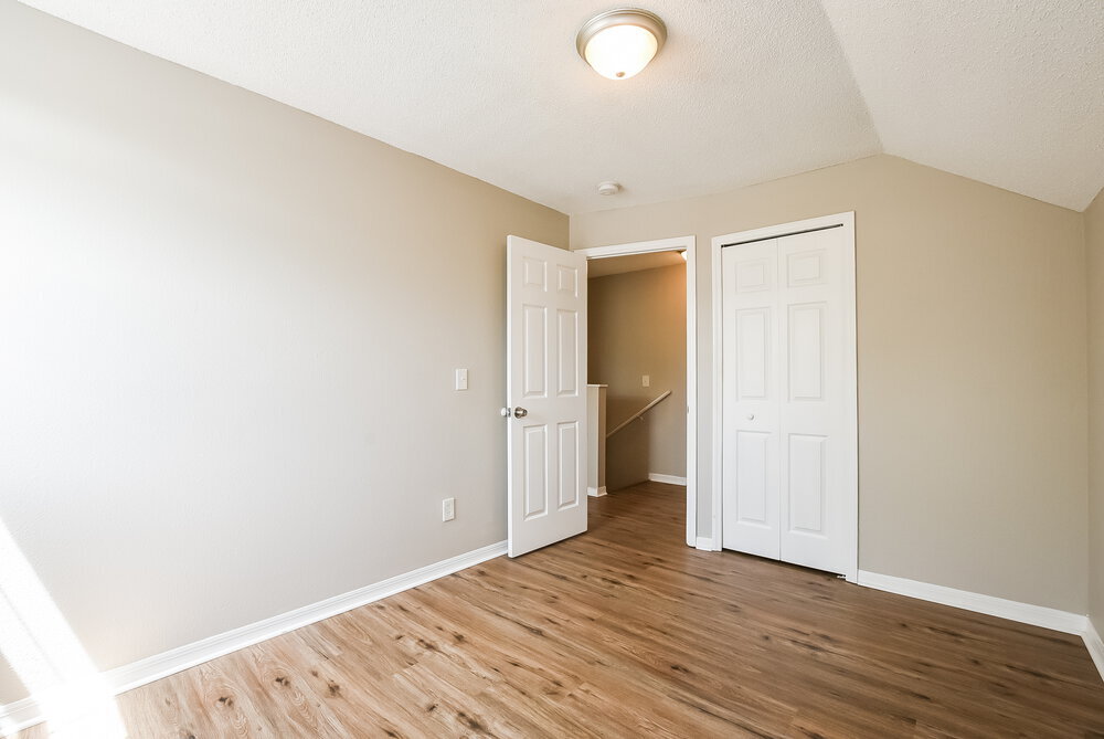 Building Photo - 1257 S Park Ave