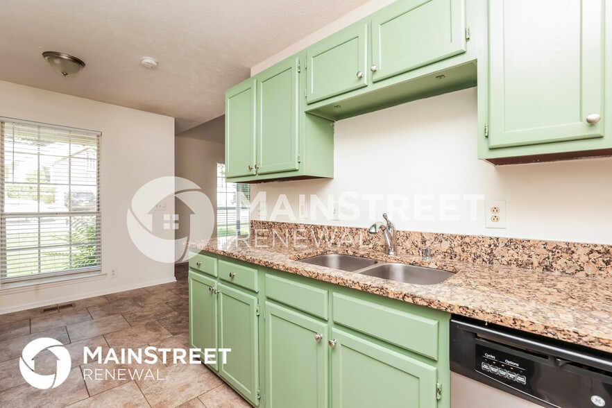 Building Photo - 4073 Calumet Dr
