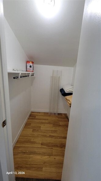 Building Photo - 411 Ave E SE