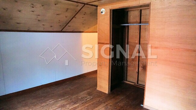 Building Photo - 7230 4th Ave S