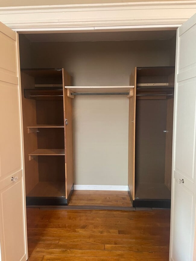 Building Photo - 1025 Church St