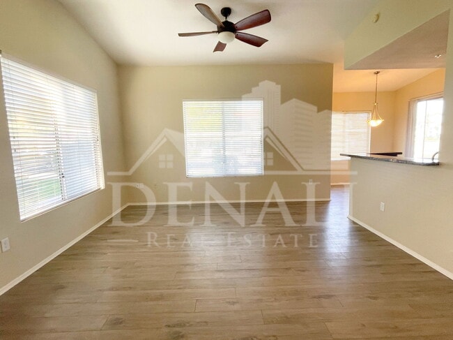 Building Photo - 2929 W Yorkshire Dr