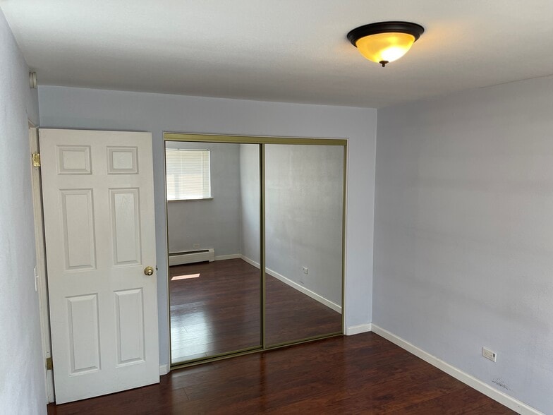 Building Photo - 1145 S Quivas St