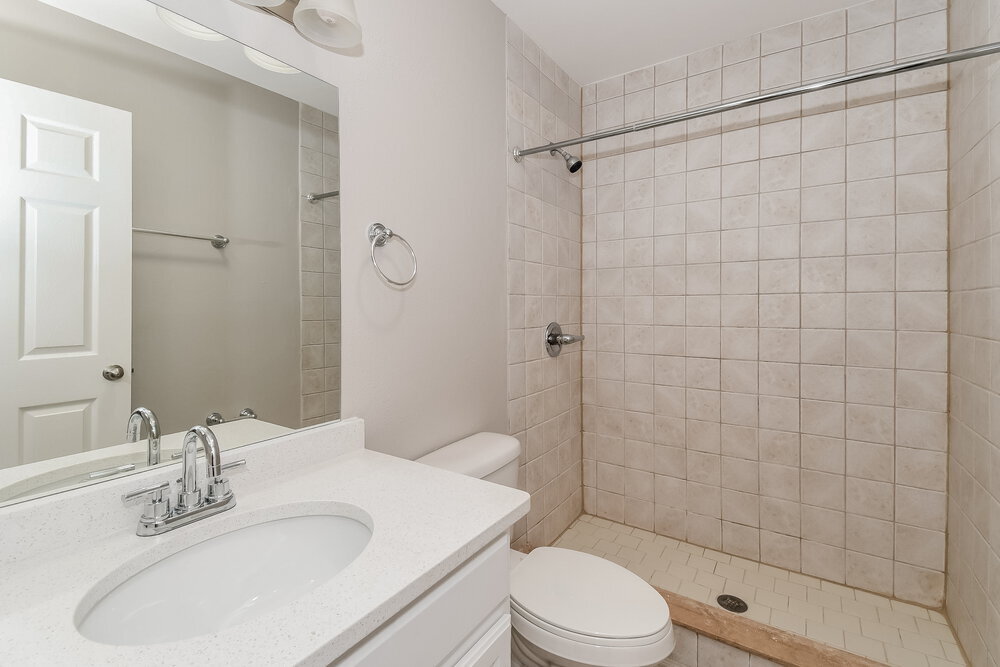 Building Photo - 3347 Double Ln