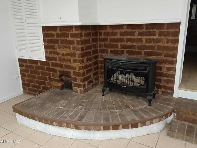 Building Photo - 106 Ruskin Dr