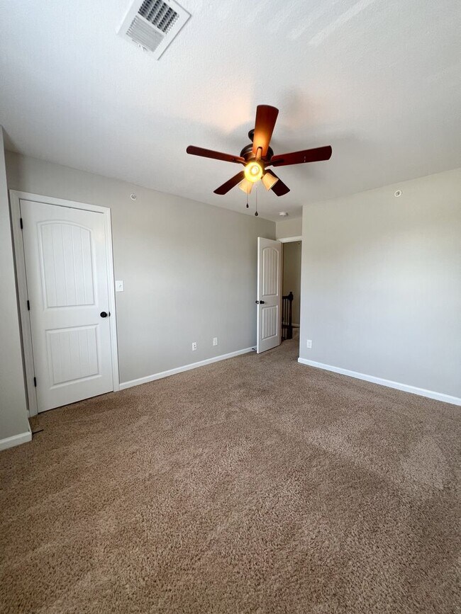 Building Photo - 1604 Railton Ct