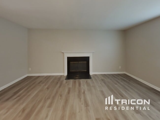 Building Photo - 832 Stonebridge Park Cir