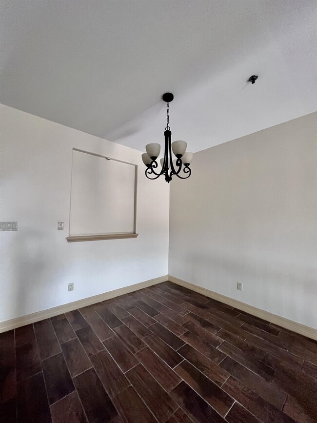 Building Photo - 8216 Casa Verde Rd