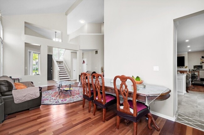 Building Photo - 2227 Avalon Ct S
