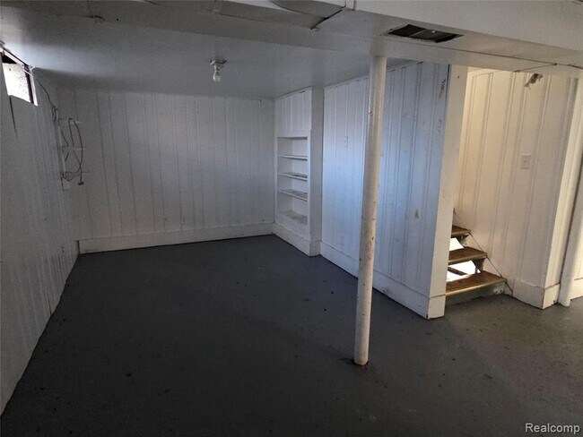 Building Photo - 19496 Braile St