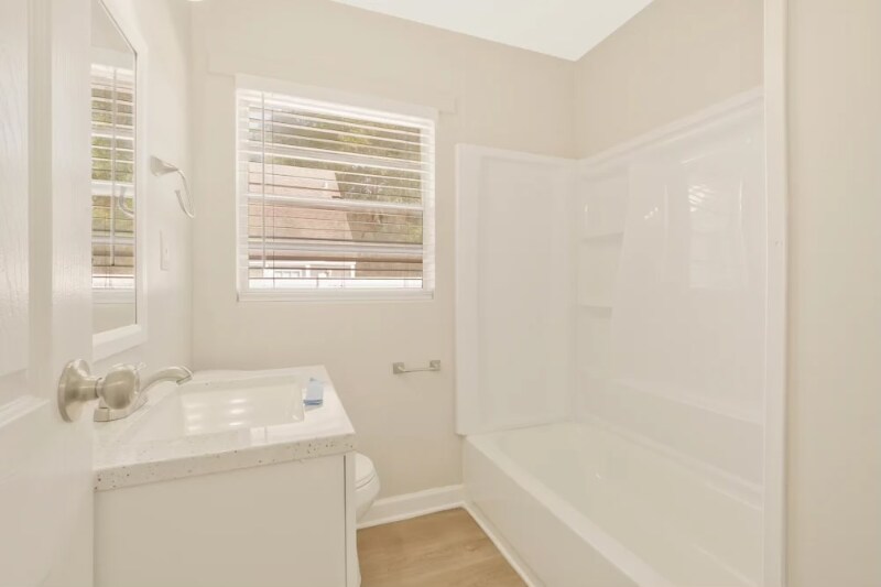 Building Photo - 4565 Merrimac Ave