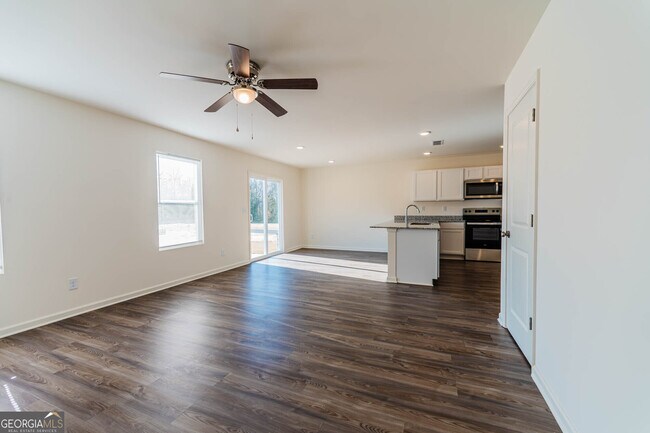 Building Photo - 307 Gazebo Dr