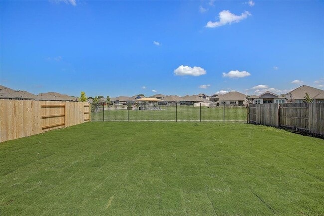 Building Photo - 2417 Caddo Canoe Dr
