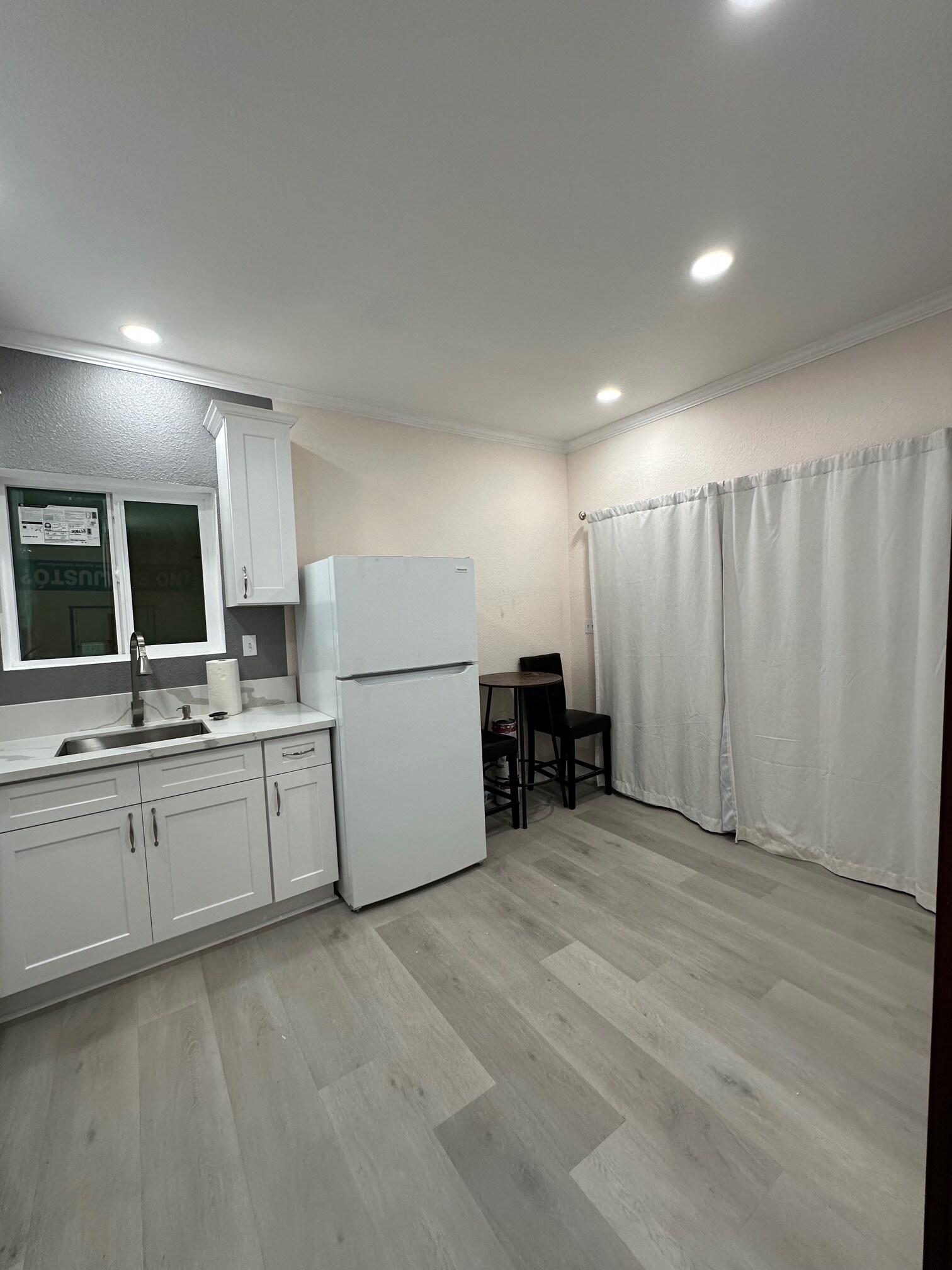 Building Photo - 3606 Clairemont Mesa Blvd