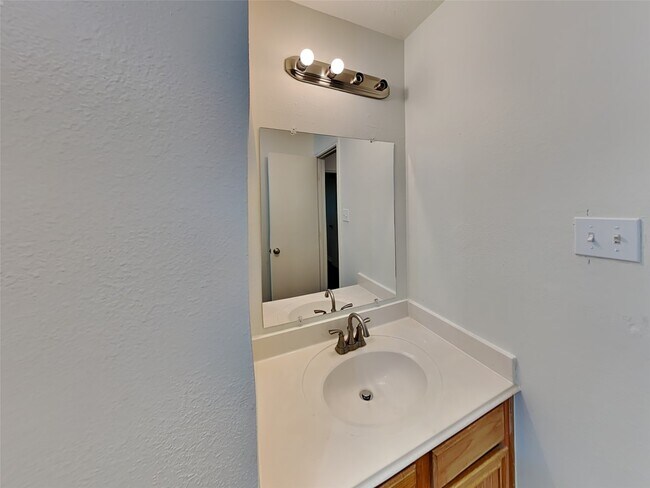 Building Photo - 7007 Durango Dr