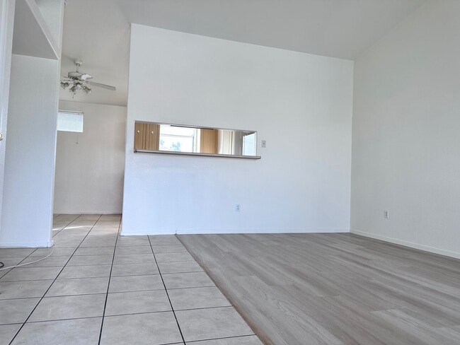 Building Photo - Private Upstairs Retreat in Desirable Gated Community