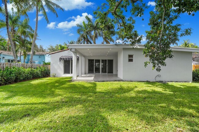 Building Photo - 1617 Washington St