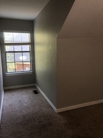 Building Photo - 1973 E Peppervine Dr