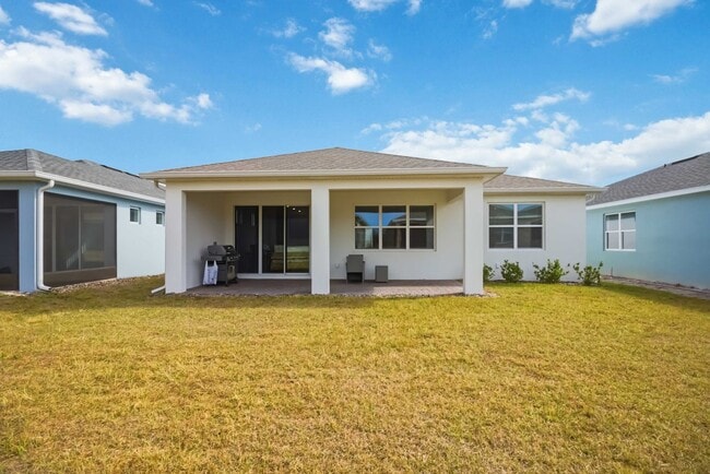 Building Photo - 55+ Community Twin Lakes St Cloud, FL