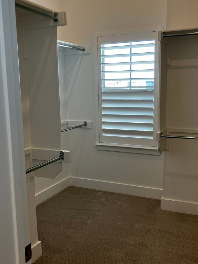 Building Photo - 1225 Marc Pl