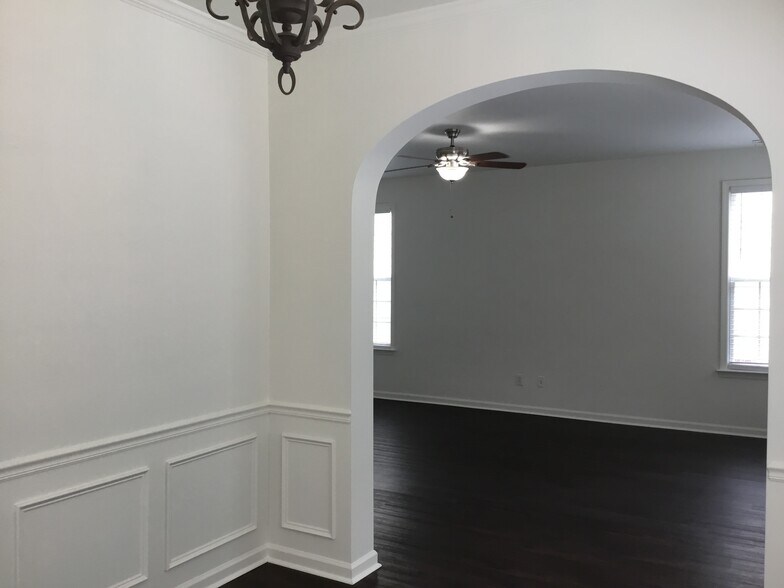 Building Photo - 5716 Keowee Way