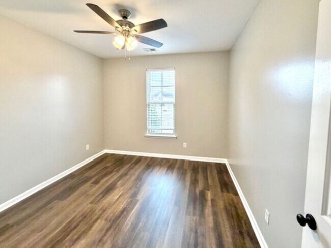 Building Photo - Now Leasing A 4 Bedroom 2 Bath Home In Horn Lake