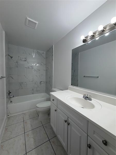 Building Photo - 6558 Harbour Rd