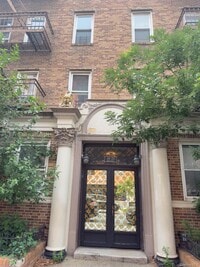 Building Photo - 36-20 Parsons Blvd