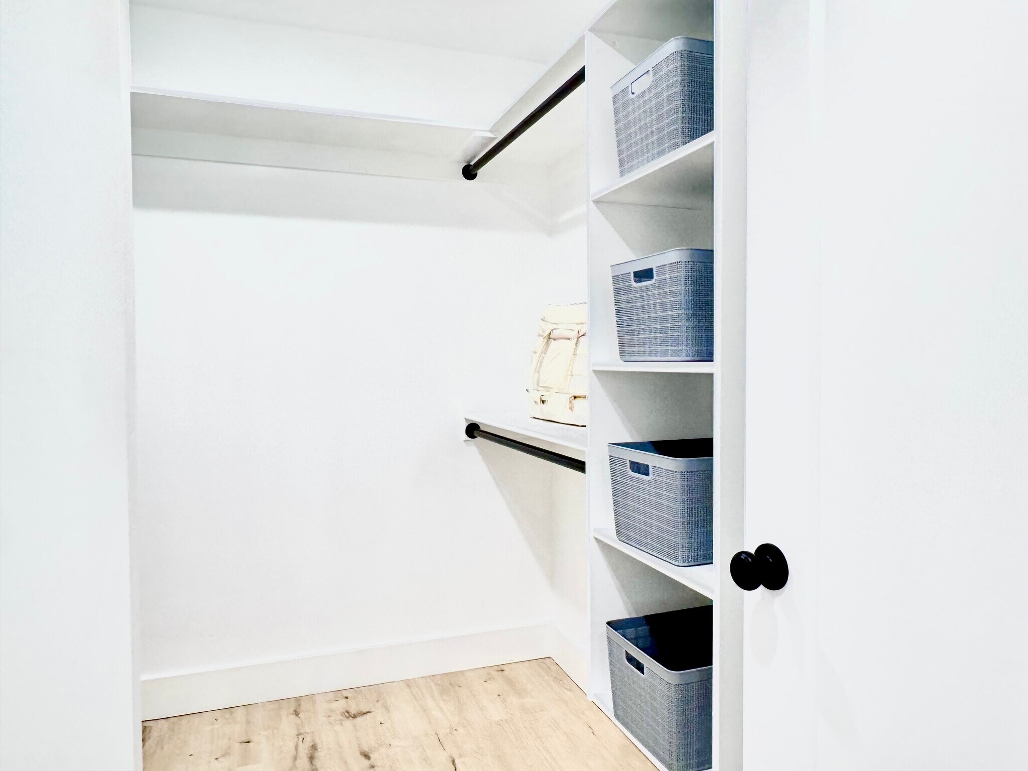 Building Photo - 3217 E Reynard Ln