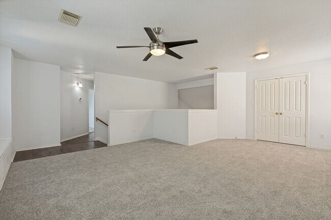 Building Photo - 3027 Fall Mist Dr