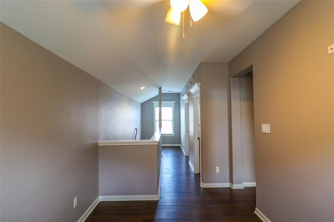 Building Photo - 7438 Tonsley Springs Dr