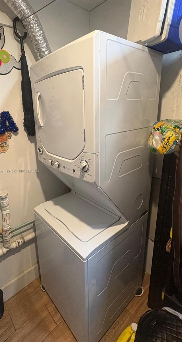 Building Photo - 70 NE 202nd Terrace