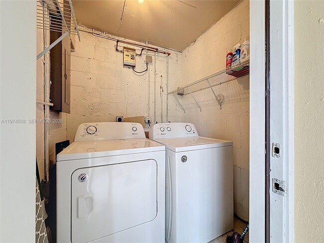 Building Photo - 2686 NW 60th Way