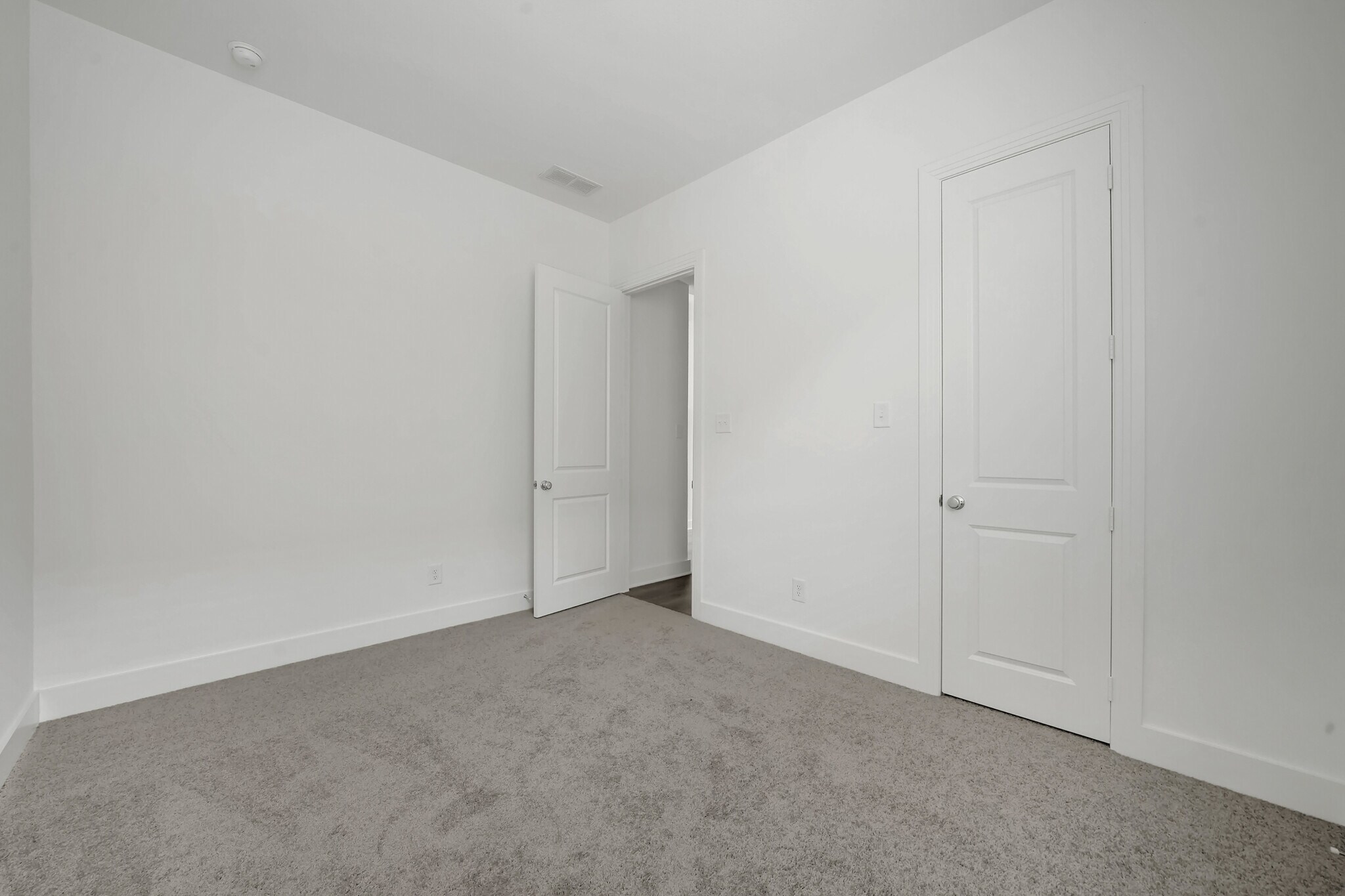 Building Photo - 3729 Paradise Way
