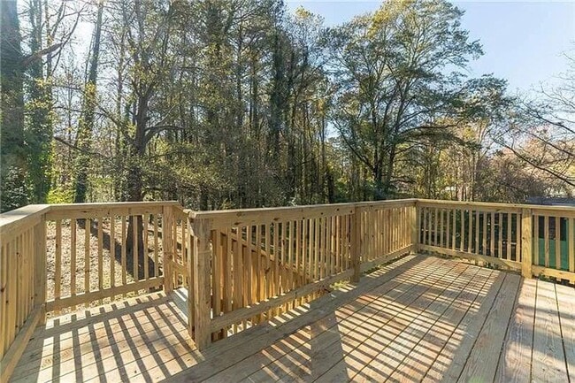 Building Photo - Stylish 4-Bed Home Near Downtown Atlanta –...