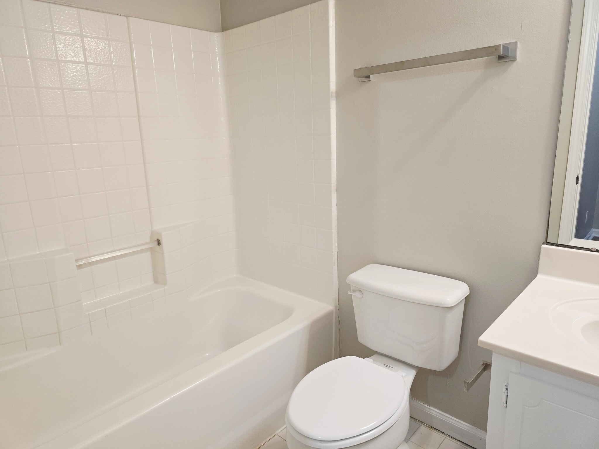 Building Photo - 200 E Mell St