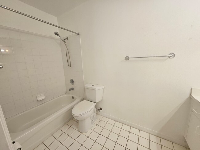 Building Photo - 13216 Villa Vista Dr