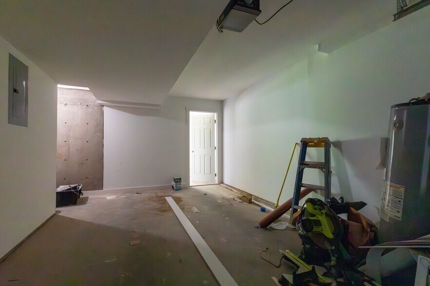 Building Photo - 3938 SW 182nd Pl