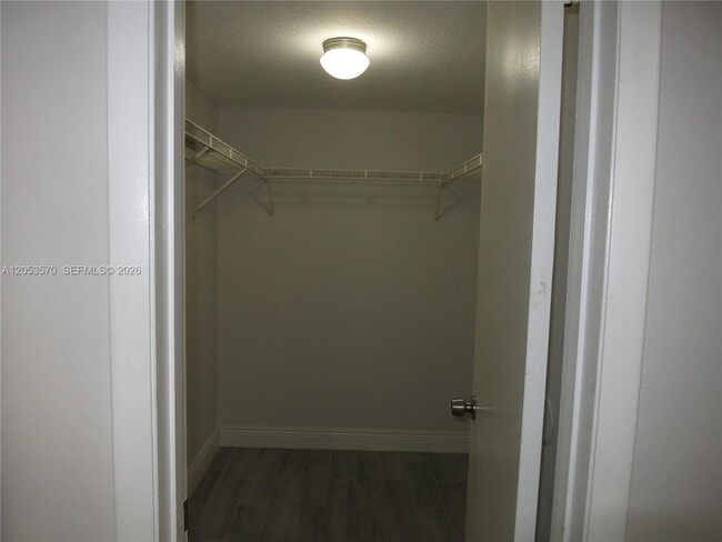 Building Photo - 10440 SW 156th Ct