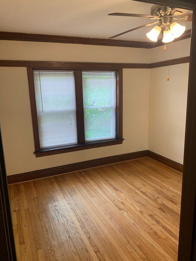 Building Photo - 4018 W Cortland St