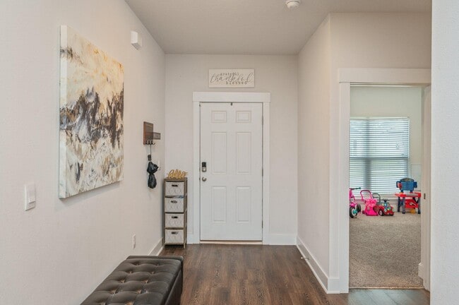 Building Photo - 1126 Valor Walk