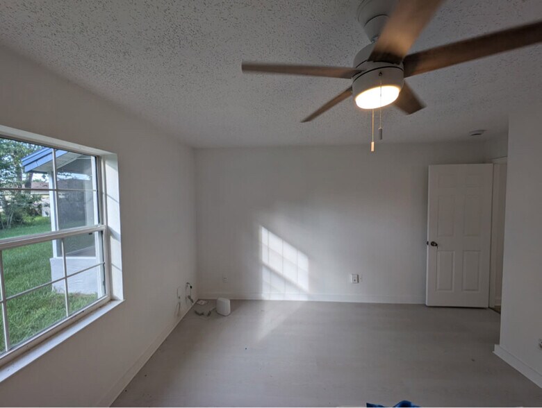 Building Photo - 103 Beauford Ln